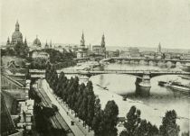 Blick auf Dresden mit seinen Elbbrücken