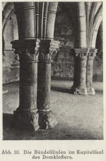 010 Riga, Die Bündelsäulen im Kapitelsaal des Domklosters