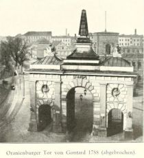 Oranienburger Tor von Gontard 1788 (abgebrochen).