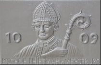 Bischof Thietmar von Merseburg, neuzeitliche Darstellung auf dem Brunnen in Tangermünde